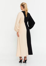 Load image into Gallery viewer, Color-Block Long-Sleeve Loose-Fit Maxi Dress