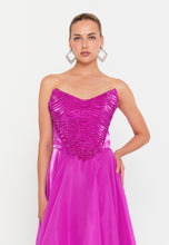 Load image into Gallery viewer, Sweetheart Strapless Floor-Length Gown with High Waistline