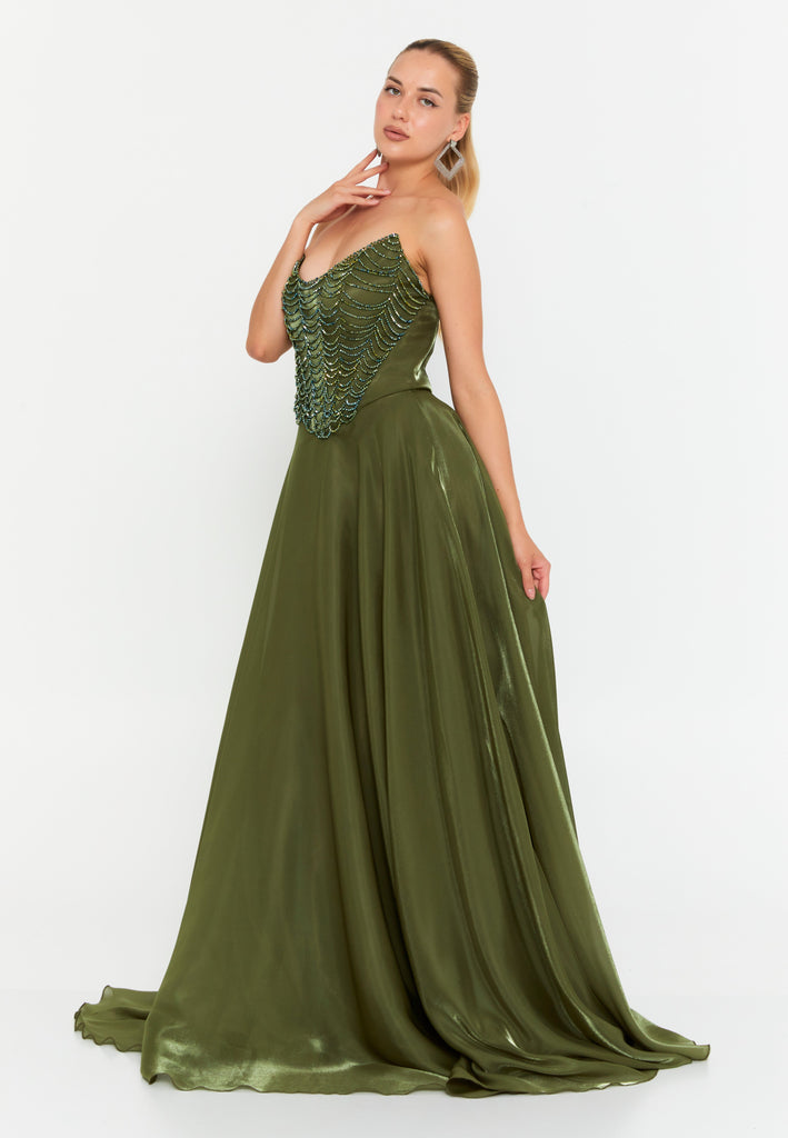 Sweetheart Strapless Floor-Length Gown with High Waistline