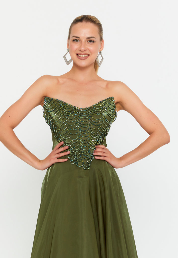 Sweetheart Strapless Floor-Length Gown with High Waistline