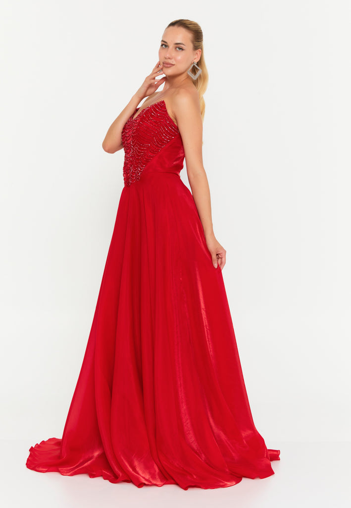 Sweetheart Strapless Floor-Length Gown with High Waistline