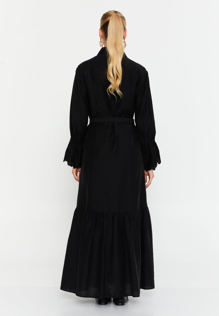 Collared Shirt-Style Maxi Dress with Waist Belt and Long Sleeves