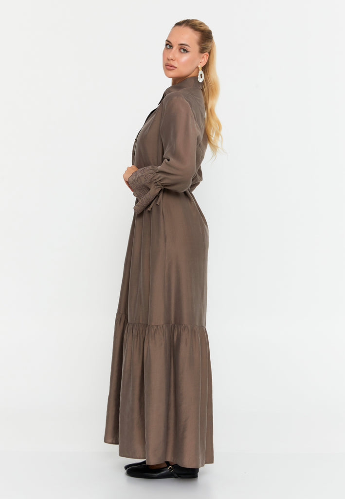 Collared Shirt-Style Maxi Dress with Waist Belt and Long Sleeves