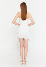 Load image into Gallery viewer, Strapless Feather-Trim Mini Dress with Slim-Fit Waist and Sweetheart Neckline