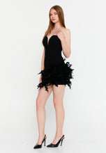 Load image into Gallery viewer, Strapless Feather-Trim Mini Dress with Slim-Fit Waist and Sweetheart Neckline