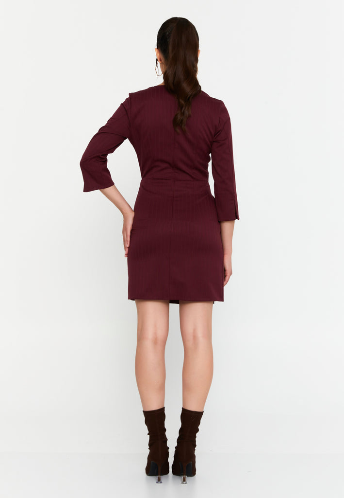 Elegant V-Neck Slim-Fit Mini Dress with Waist-Cinching Design