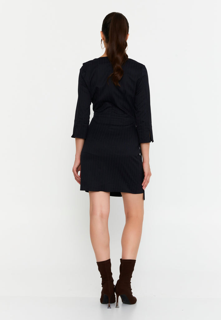 Elegant V-Neck Slim-Fit Mini Dress with Waist-Cinching Design